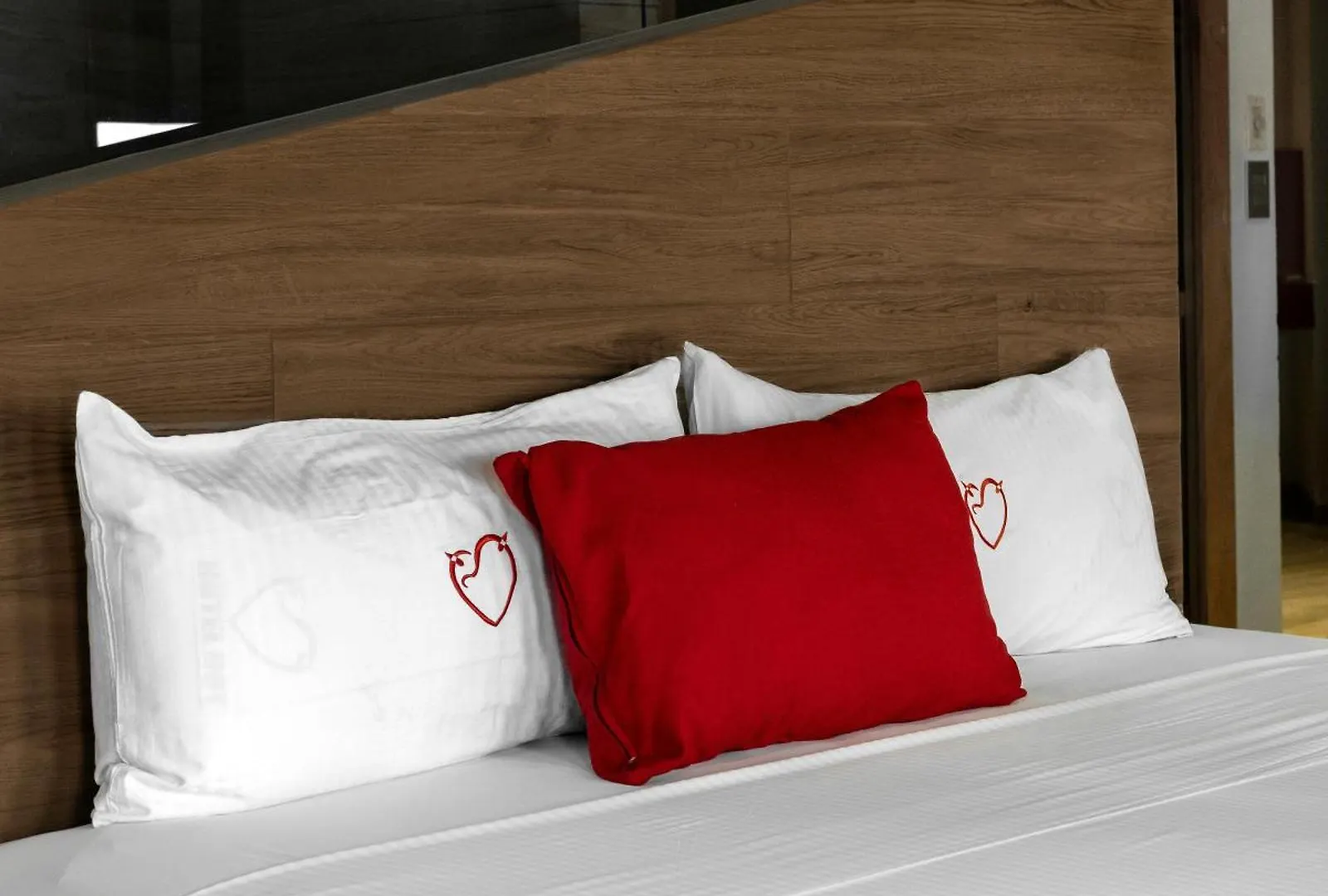 Hotel Ambience Suites A Family Hotel Near Igi Delhi Airport Nové Dillí